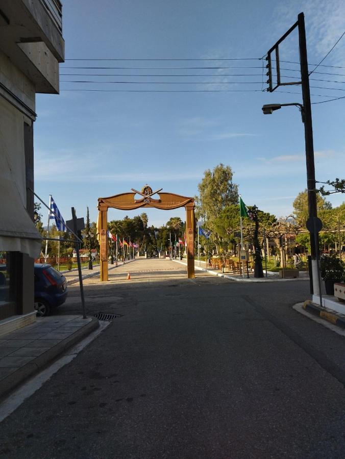 Ρήγας: Όμορφα Στο Μεσολόγγι, Διαμέρισμα Β2 Bagian luar foto